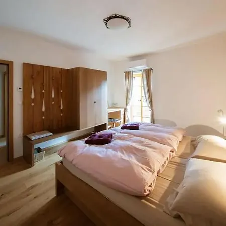 Hisa Tam Cez Bed & Breakfast Slovenj Gradec